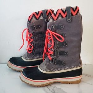 Sorel Joan Of Arctic Neon Knit II Winter Snow Boot EUC